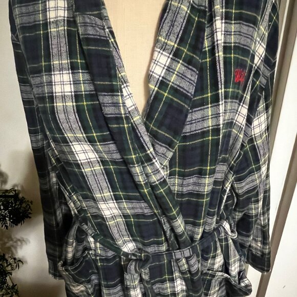 L.L. BEAN Scotch Plaid Woman's Robe with "WIFE" Embroidered on Front Size Medium - Picture 3 of 8